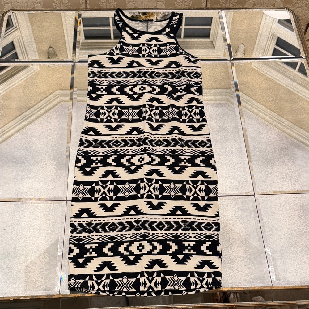 Express Black and White Geometric Midi Dress